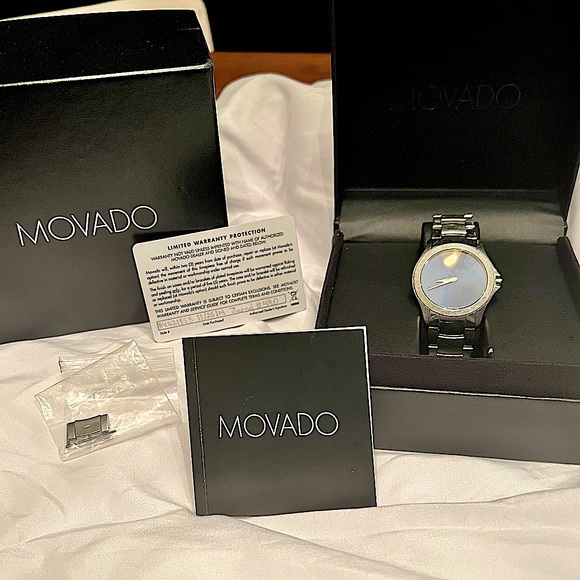 Sapphire Blue 40mm Movado Museum®️ Men's Watch